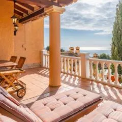 Blue Emi Altea Hills