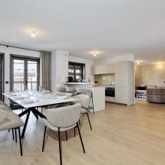 New new duplex apartment near runway