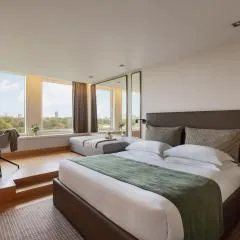 Royal Garden Hotel