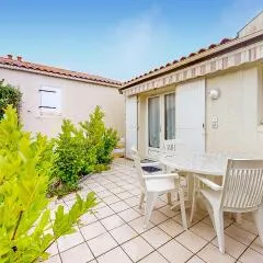 1 Bedroom Stunning Home In Vaux-Sur-Mer