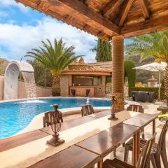 Amazing Home In Algarinejo