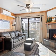 Epic Ski Escape, Ski-In-Out Studio, Steps from Main Street Dining, Shopping, and Nightlife!
