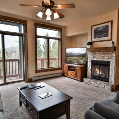 Prospect Point Retreat: Lakeside Townhome, Mountain Views