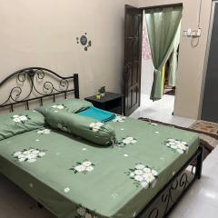 Homestay cikgu siti teluk intan