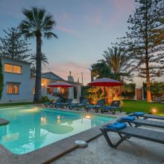 Las Marinas 8 by Aguilarent