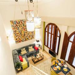 Colorful and Authentic Duplex in Seville