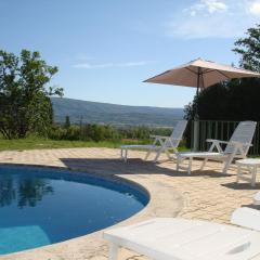 house in the countryside in the luberon with beautiful view and private swimming-pool close to bonnieux in Provence - 8 personnes