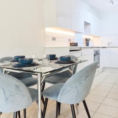 Hyde Park Terraced Apartment - Free Parking