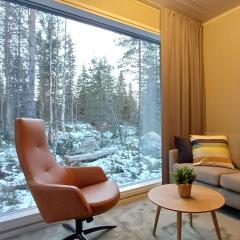 Halla Chalet, Aurora Borealis, ski & lake, free wifi, Vuosseli Resort Ruka