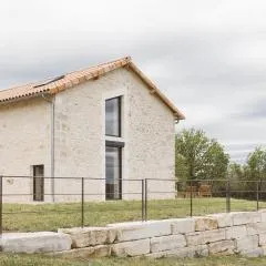 Maison climatisée avec terrasse et Wi-Fi, animaux admis, proche Périgord Vert - FR-1-616-391