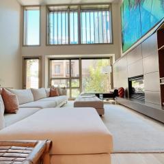 Luxe 4 bed 5 bath with Parking Walk to Capitol, Convention Center, museums and shops