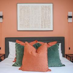 The Traveler's Retreat, 5 mins to airport and 15 mins to downtown