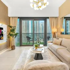 Luxurious & Spacious 2BR l Burj & Fountain Views l Walk to Dubai Mall l Pool l Gym