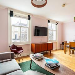 Chic Gunter Grove Flat - London Retreat