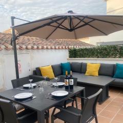 Apt - Sleeps 4 - Pool - Gold Resort Close