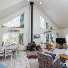 Cat Nap Acres by Simple Life Rentals