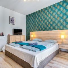 Elegant City Nest One