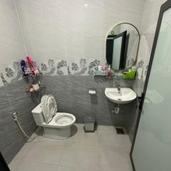 Hostel Nhà Nghỉ Bằng Lăng Tím