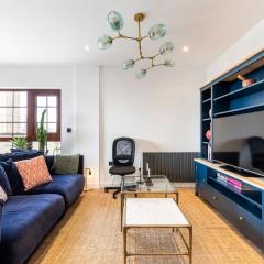 City View Spacious 2 bedroom Penthouse