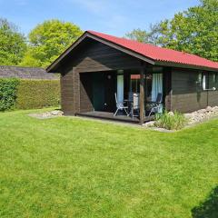 Grosses Grundstueck fuer die ganze Familie