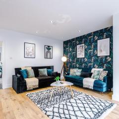 The Bridgeton in Harrogate 3 bedrooms - Parking