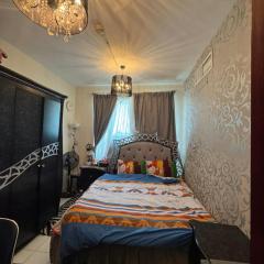 La-vida room - Females only