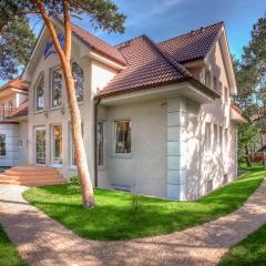 1 Bedroom Cozy Apartment In Pobierowo