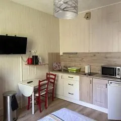 Studio moderne à Néris-les-Bains de 17 m²