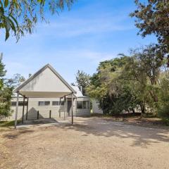 Steamer - Waterfront Retreat