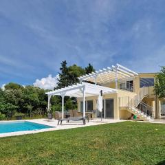 Großes Ferienhaus Zur Alleinigen Nutzung Mit Pool