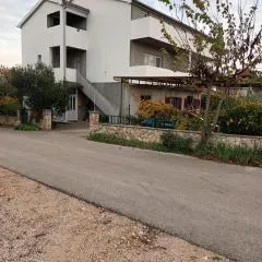 Apartments with a parking space Sibenik - 23616