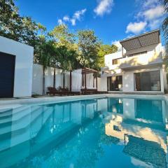 Stunning Villa in the heart of La Veleta