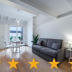 LUXURY FLAT and FREE PARKING