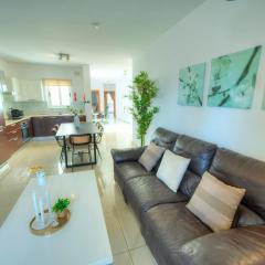 Bright & spacious 3 bedroom, shared garden JELL1-1