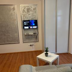 1 st may plaza de luxe