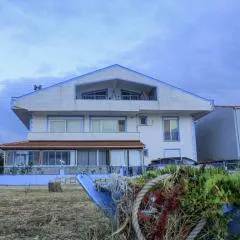 Acar House