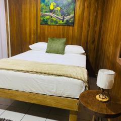 Casa 1856- cómodas habitaciones en el Centro de Alajuela