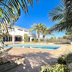 Villa Oceana stunning 6bedroom villa with sea view