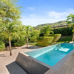 Luxurious Home with Bright, Modern Design and Private Infinity Pool in High-End Community