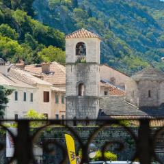 Old Town View - Sunny, Bright & Quiet