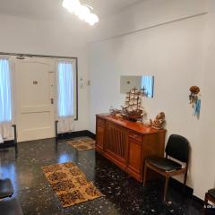 HOSTAL , Habitación en vivienda familiar