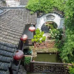 Nanxun Luohua Old House Inn