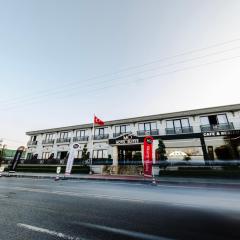 MQ Hotel Suites & SPA