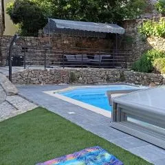 Gite L'0livier avec piscine en Aveyron