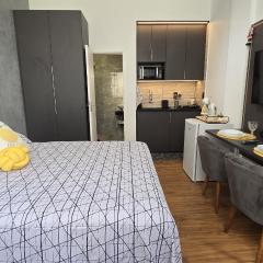 Loft Moderno e Aconchegante a Dois Passos da Feirinha do Alto!