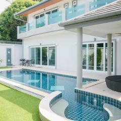 Luxury 4 Bedroom Beach House