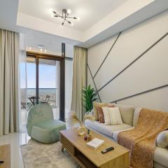 52nd Floor 2br In Aykon City Huge Layout