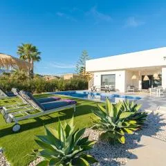 Brand new Luxury Villa with pool