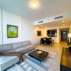 Waterfront Living near Palazzo Versace - Pool, Gym