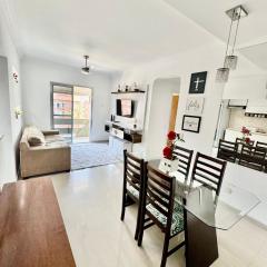 Excelente apartamento bem localizado a 450 metros da praia